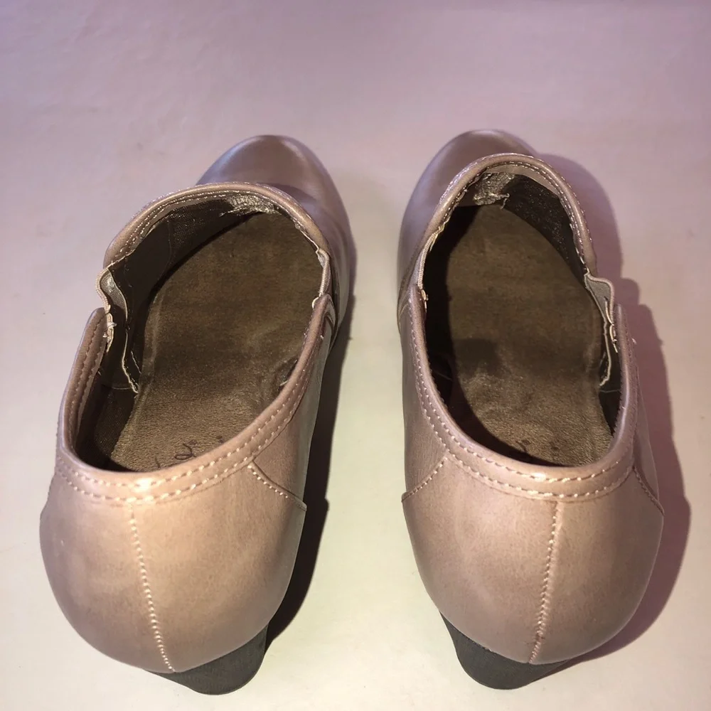 LIFE STRIDE Wedge Ankle Boots Slip-On Beige NWOB (10 M)